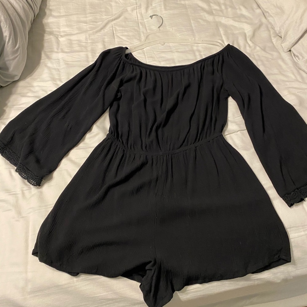 Romper with wide sleeves
